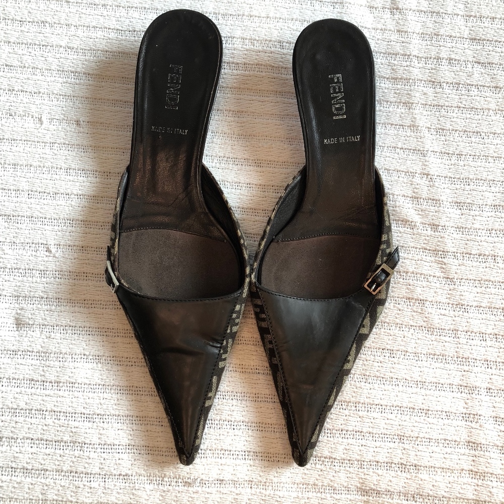 Fendi Shoes | Flat | EU 38